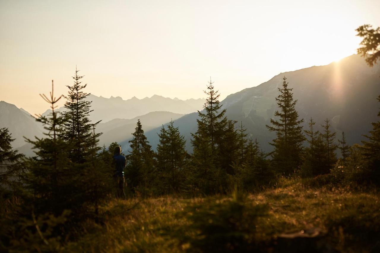 Mountains Hotel Seefeld in Tirol Bagian luar foto